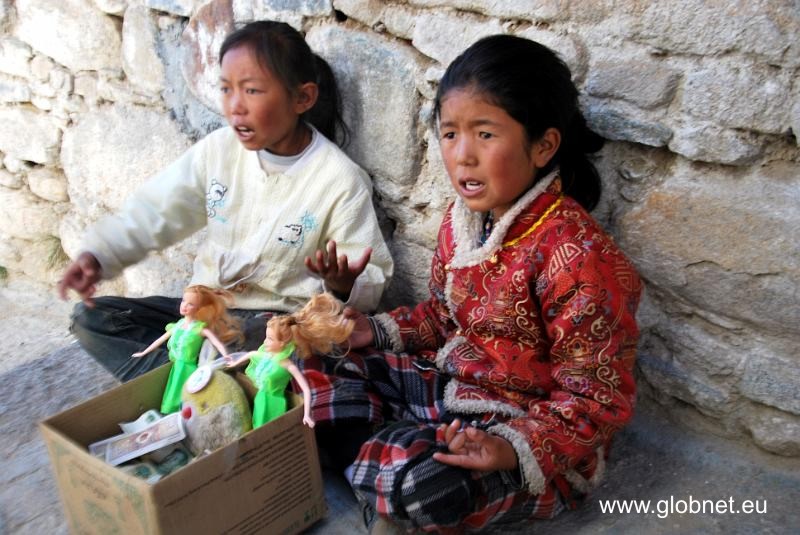 tybet_lhasa_dzieci_wyprawa_glob_net